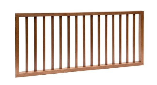 [1064222] Hardhouten spijlenhek, 180 x 80 cm. Frame 4,5 x 7 cm, spijlen 2 x 3 cm.