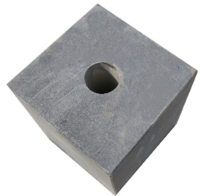 [ARD-07] Arduinen sokkels / Blauwe hardsteen / ARD-07 / Buitenzijde: 200x200mm / Facetrand 2mm / Opening: 50mm/ Hoogte: 250mm